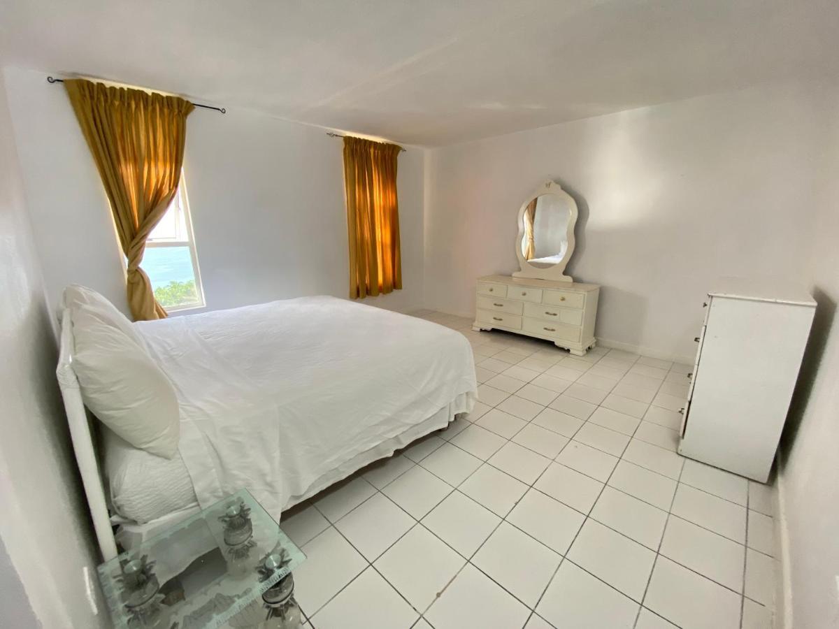 Deluxe Montego Bay Club Studio & Suites Bagian luar foto